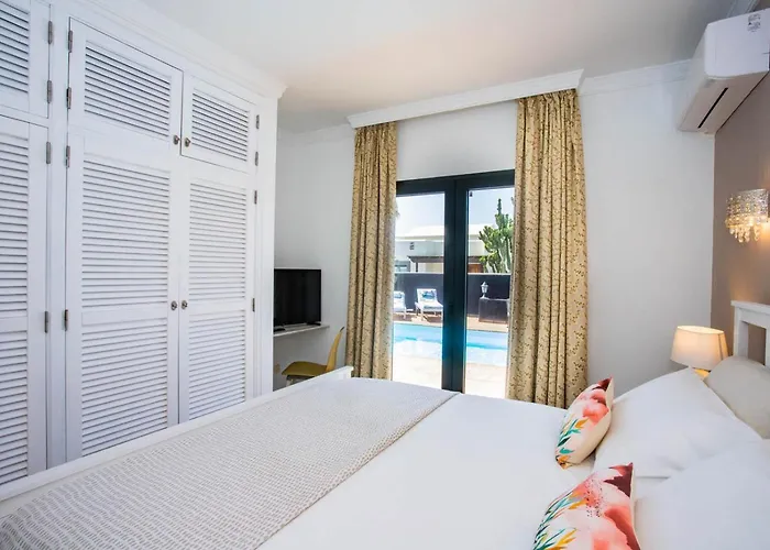 فيلة Domus Vulcani Lotus